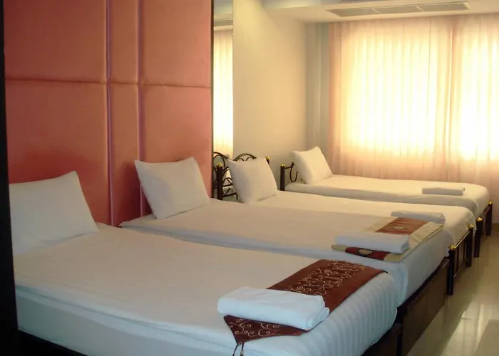 Le Platinum Residency 2*