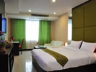 Le Platinum Residency 2*